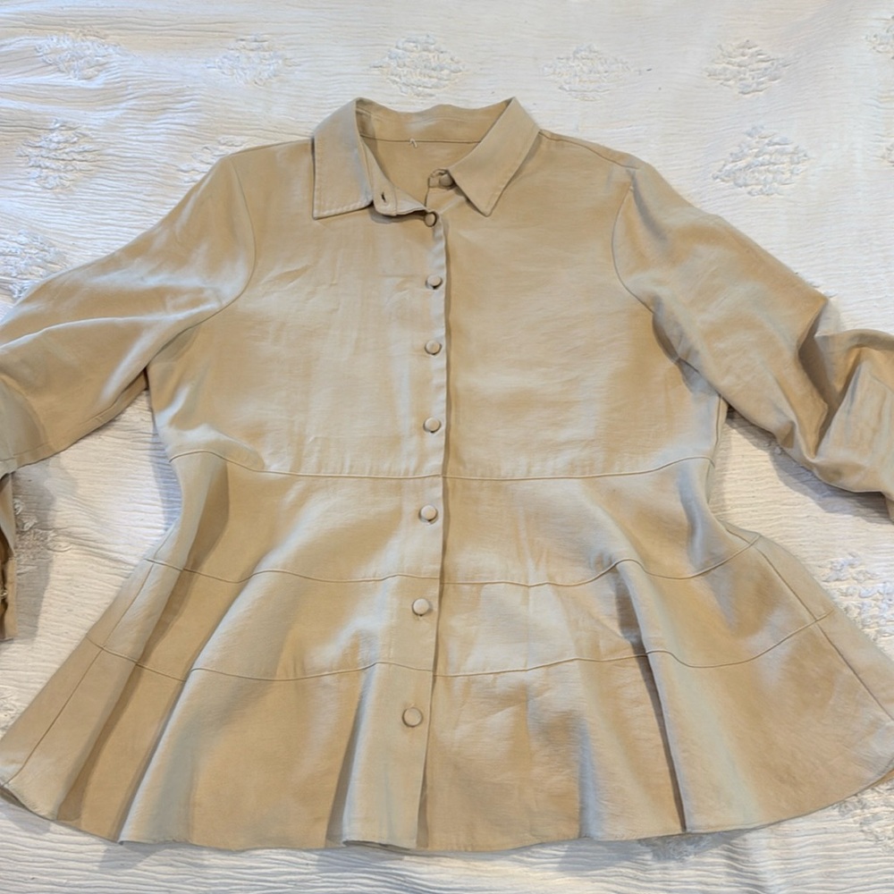 Pomander Place NEW Ashlen Collared Peplum Blouse in Beige Size M